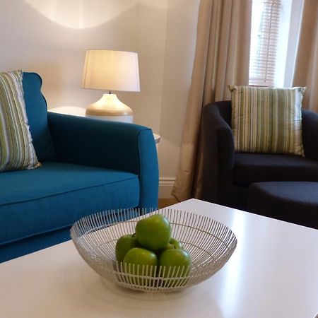 St Raphael House, City Centre Charming Apartments Basingstoke Luaran gambar