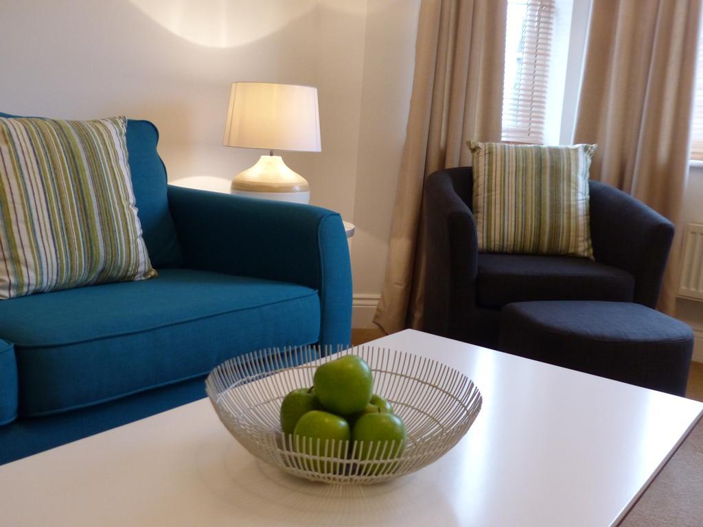 St Raphael House, City Centre Charming Apartments Basingstoke Luaran gambar