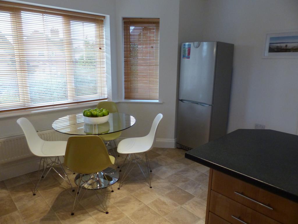 St Raphael House, City Centre Charming Apartments Basingstoke Luaran gambar
